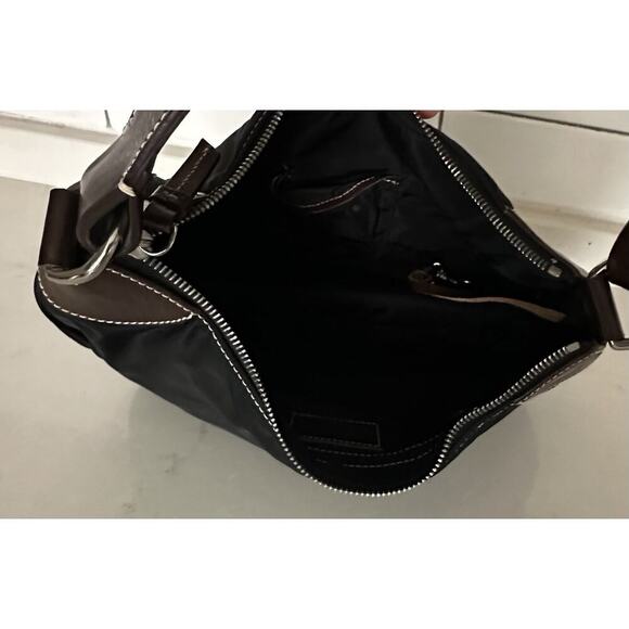 Dooney and Bourke Small Black Nylon Wayfarer Purse Shoulder Bag Leather Trim - Picture 4 of 9